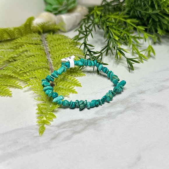 Natural Turquoise Irregular Stone bracelet - Picture 2 of 3